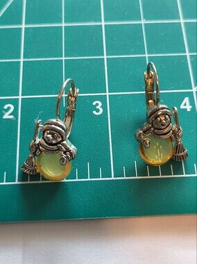 Silver Plated Detailed Snowman Gold Translucent Acrylic Setting Drop Earrings